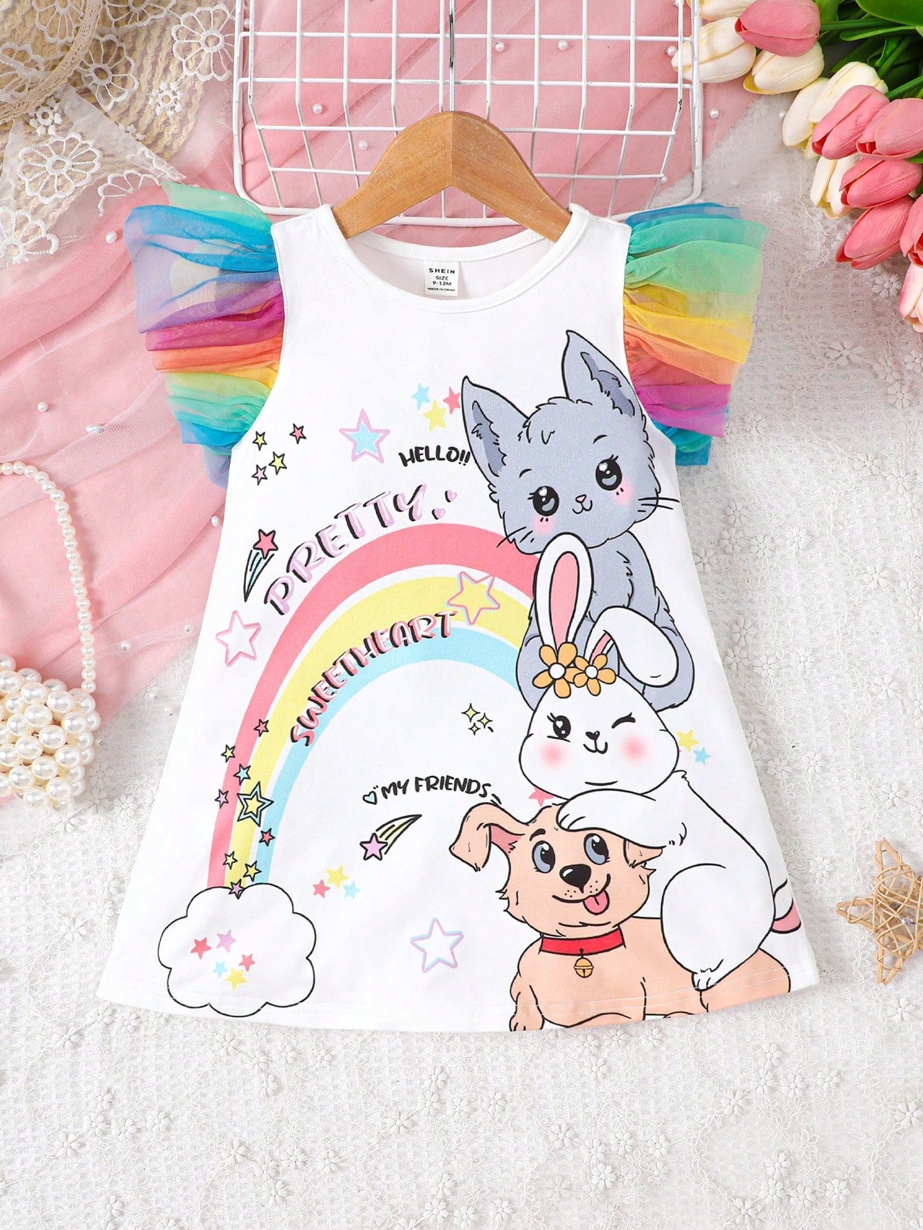 Vestido Camiseta Arco-íris com Personagens