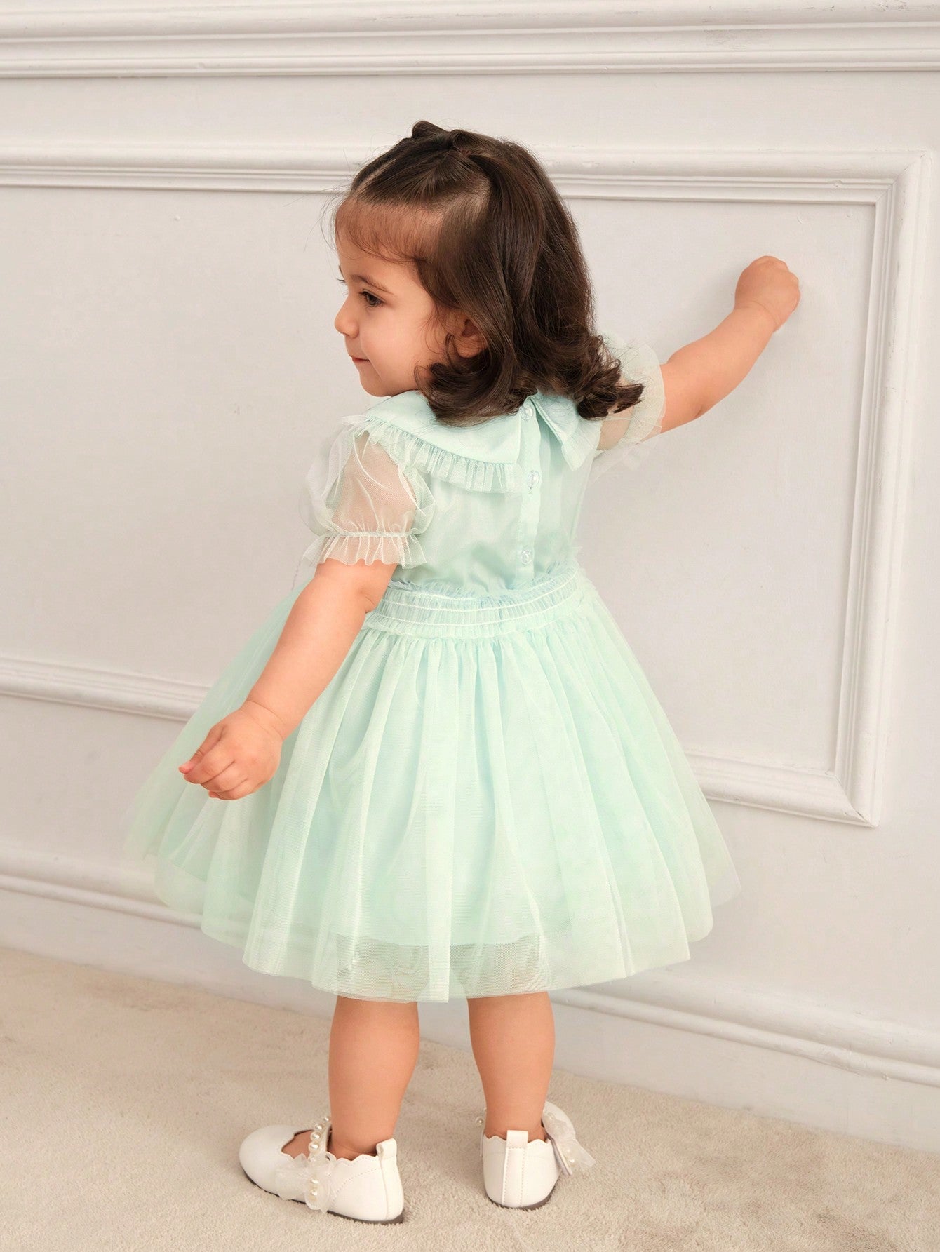 Vestido Bebê Floral Verde Fit e Flare