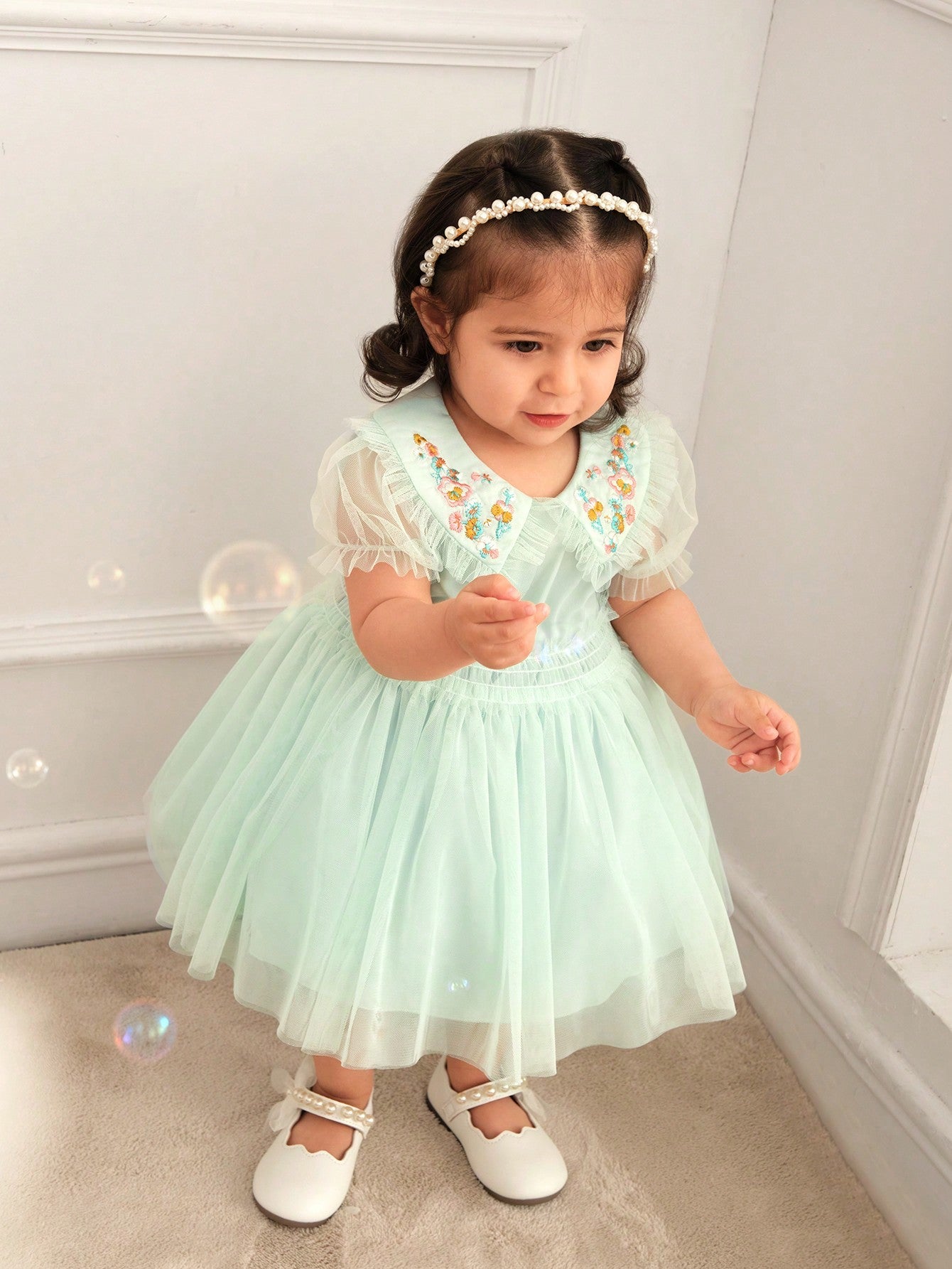 Vestido Bebê Floral Verde Fit e Flare
