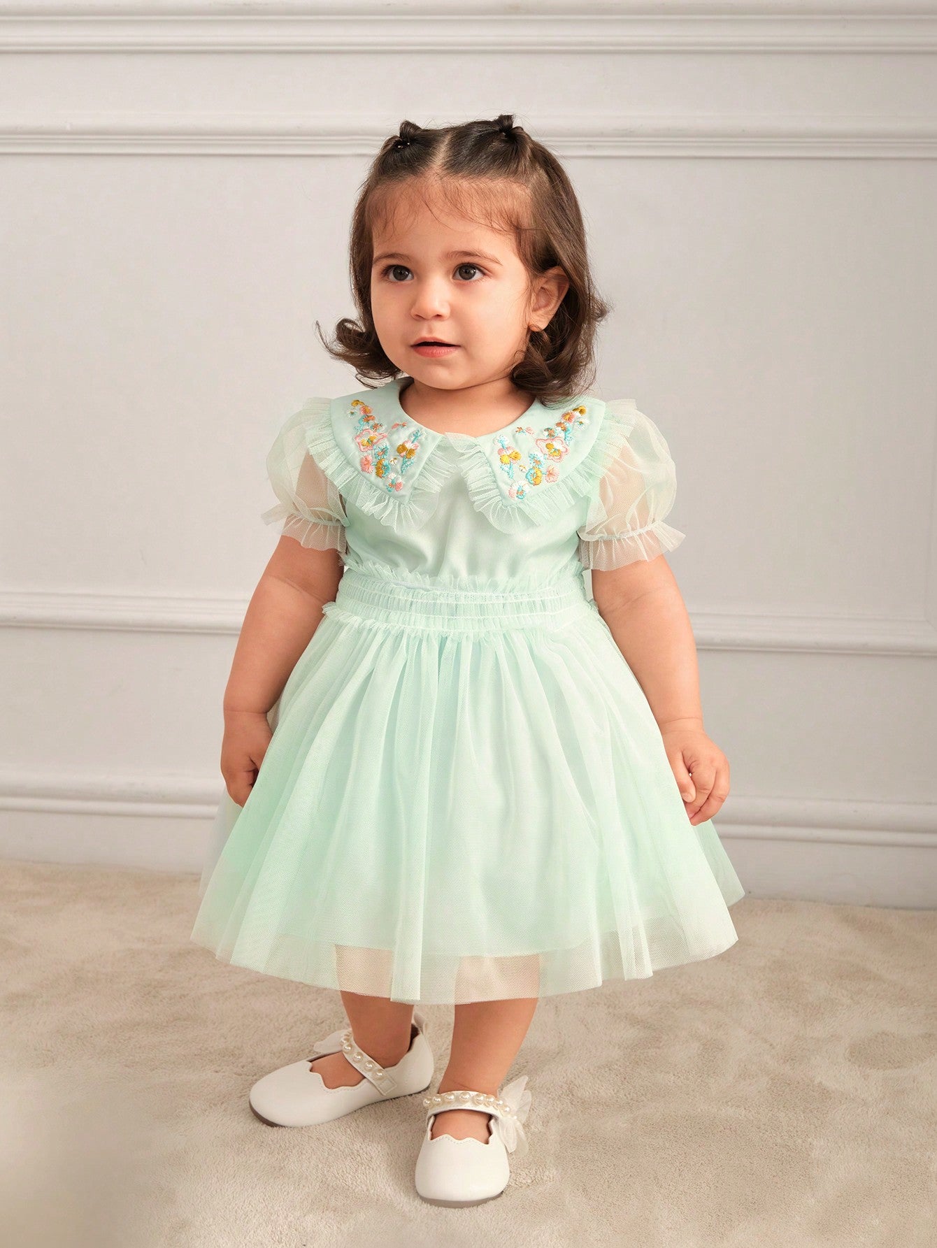 Vestido Bebê Floral Verde Fit e Flare