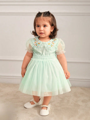 Vestido Bebê Floral Verde Fit e Flare