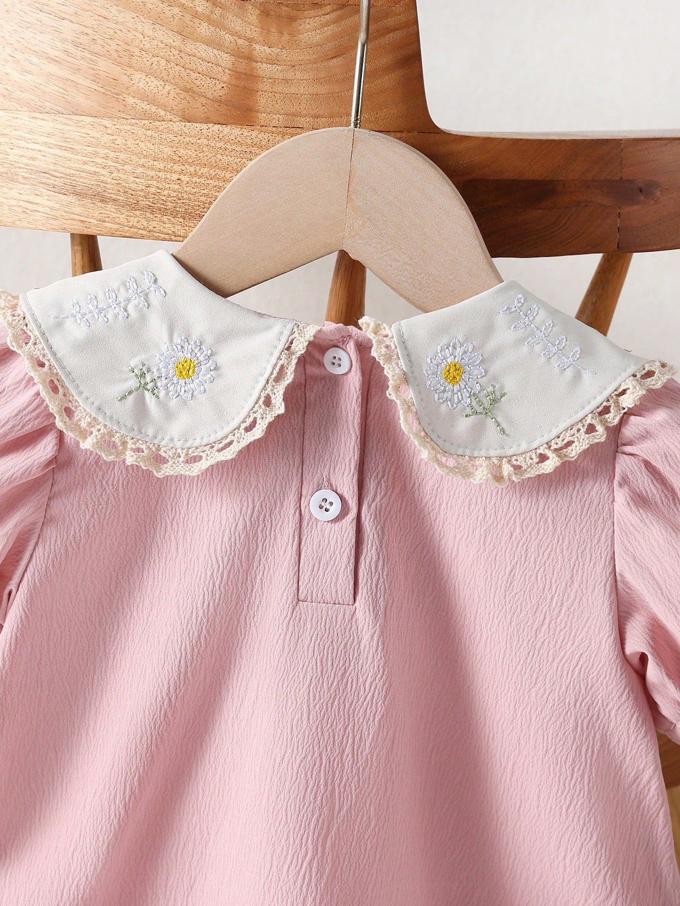 Vestido Bebê Rosa com Margaridas