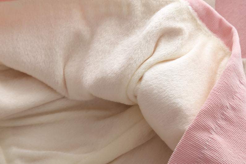 Vestido Veludo Plush com Laço