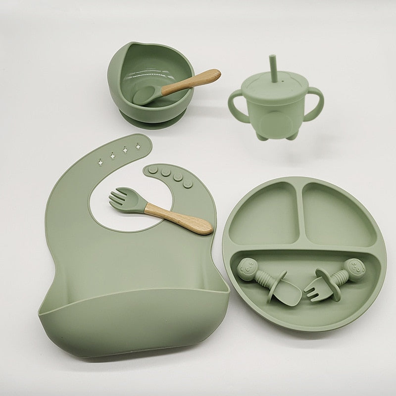 Kit com Utensílios para Alimentação Infantil