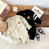 Macacão de Bebê Happy Baby com Bordado de Ursinho