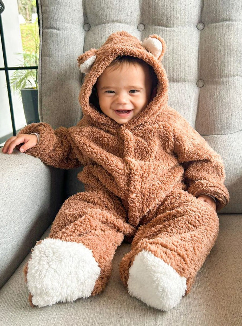 Macacão de Bebê Peluciado Ursinho Aconchego